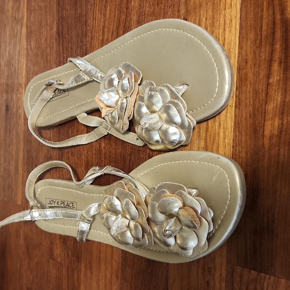 💙 gold sandals